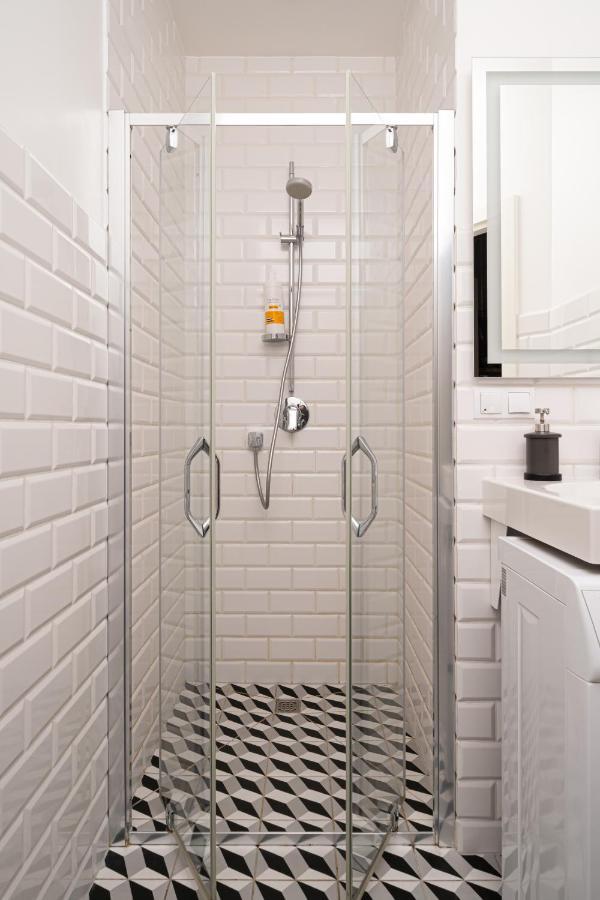 Stylish Studio Close To City Center, Cafes & Parks & Local Dining Рига Екстер'єр фото